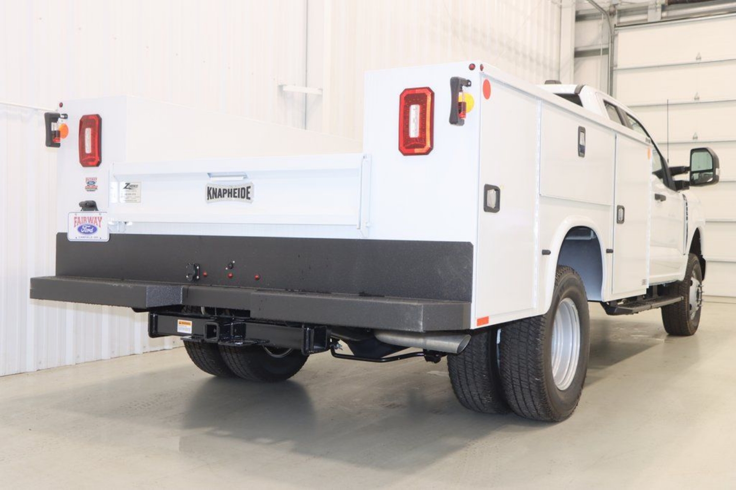 2025 Ford F-350 Super Duty Chassis Cab XL - Photo 7
