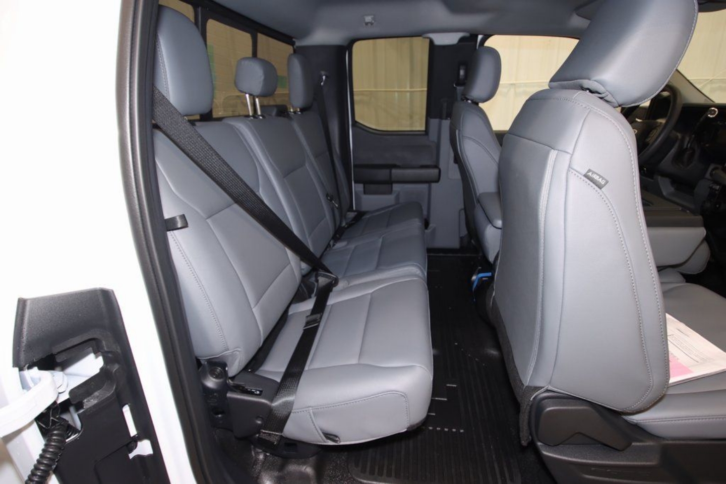 2025 Ford F-350 Super Duty Chassis Cab XL - Photo 13