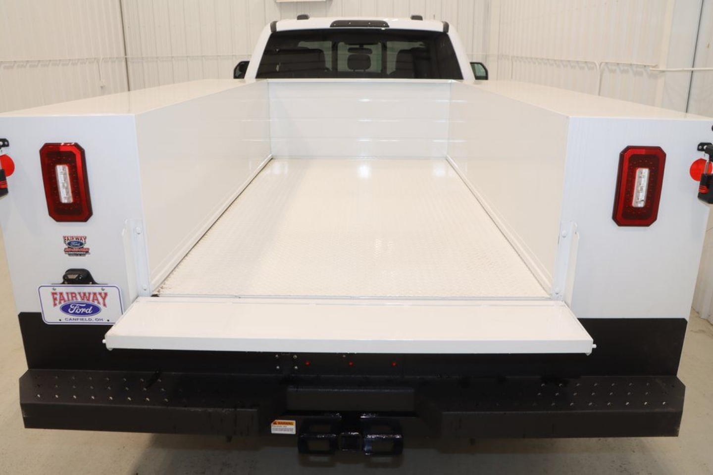 2025 Ford F-350 Super Duty Chassis Cab XL - Photo 25