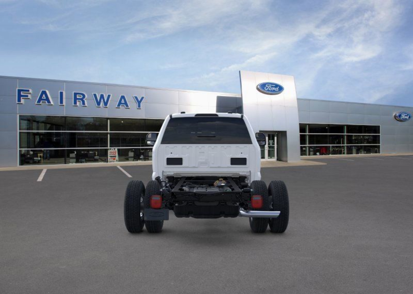 2025 Ford F-350 Super Duty Chassis Cab XL - Photo 36