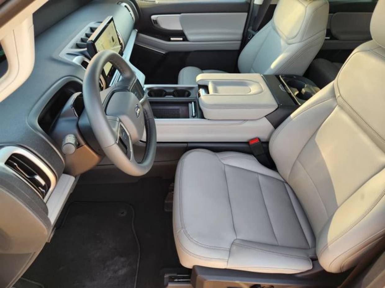 2025 Ford Expedition MAX Active - Photo 11