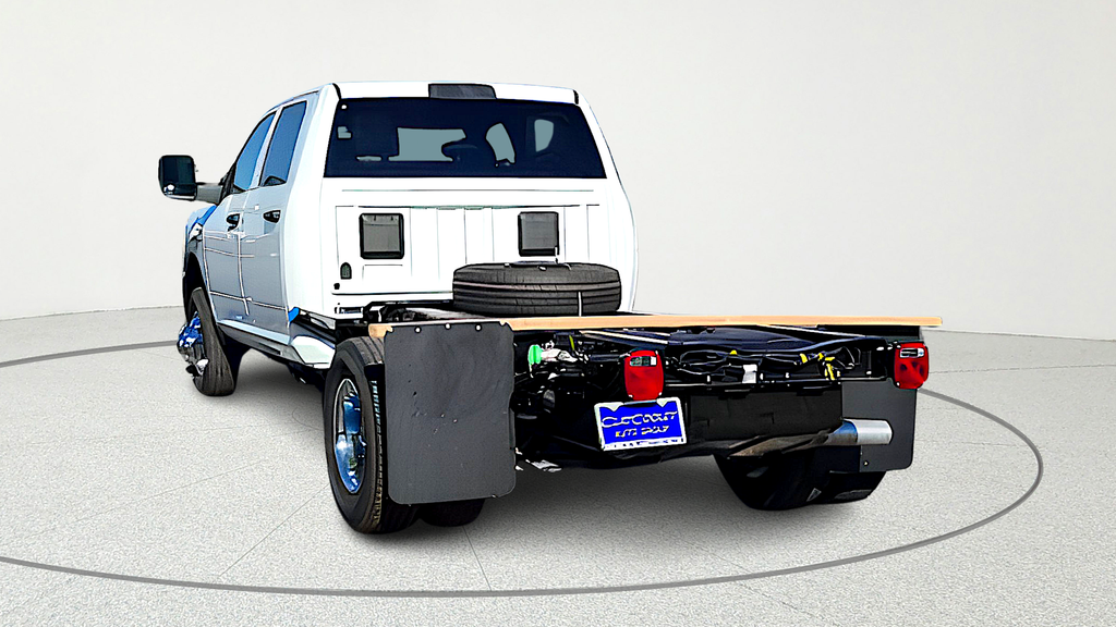 2026 RAM 3500 Chassis Tradesman - Photo 6