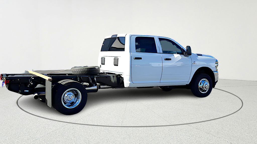 2026 RAM 3500 Chassis Tradesman - Photo 8