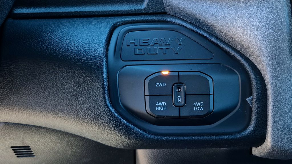 2026 RAM 3500 Chassis Tradesman - Photo 15