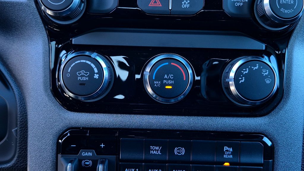 2026 RAM 3500 Chassis Tradesman - Photo 21