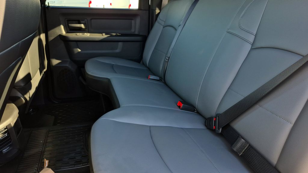 2026 RAM 3500 Chassis Tradesman - Photo 24