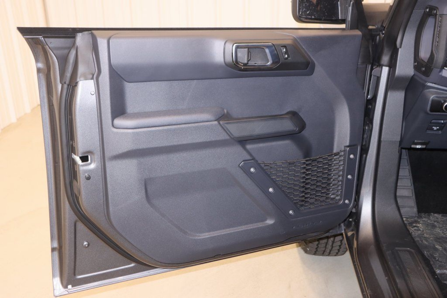 2025 Ford Bronco 4-Door Big Bend - Photo 9