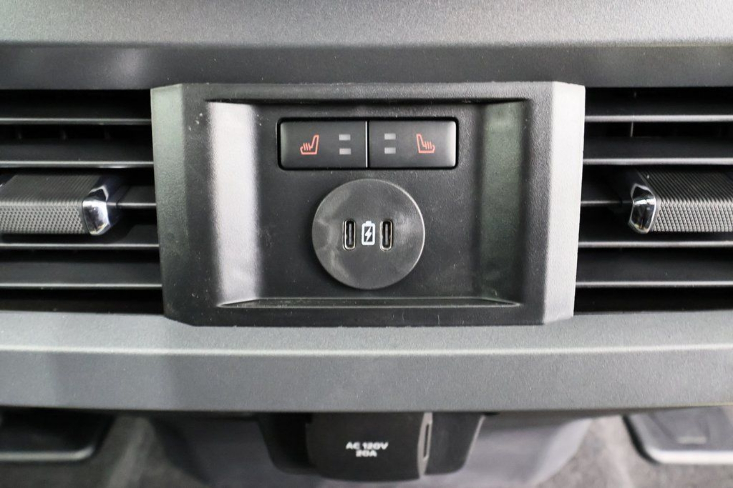 2025 Ford F-350 Super Duty Lariat - Photo 13