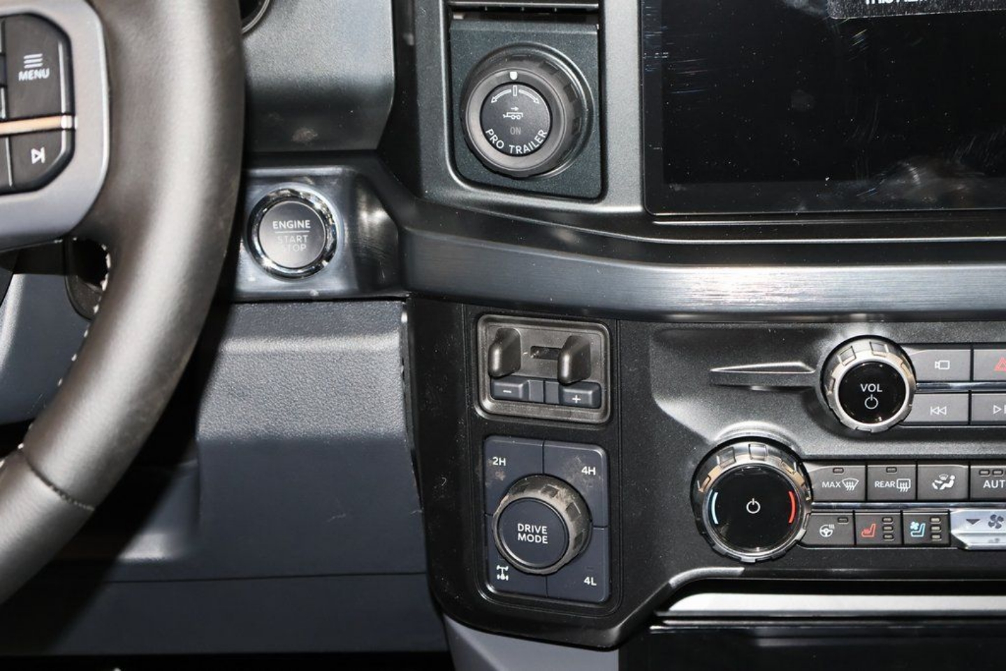 2025 Ford F-350 Super Duty Lariat - Photo 21