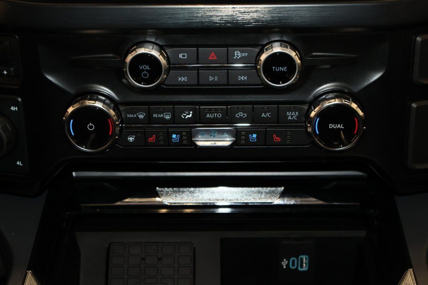 2025 Ford F-350 Super Duty Lariat - Photo 24