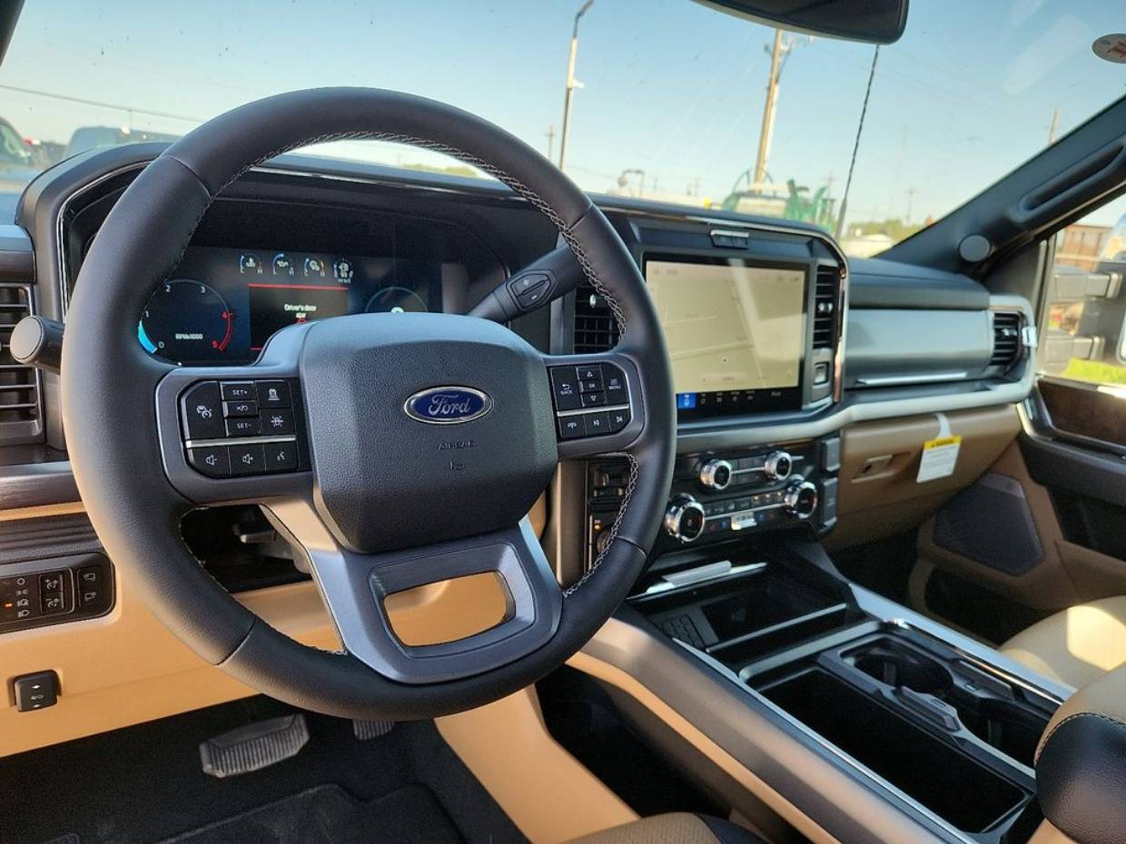 2025 Ford F-350 Super Duty Lariat - Photo 11