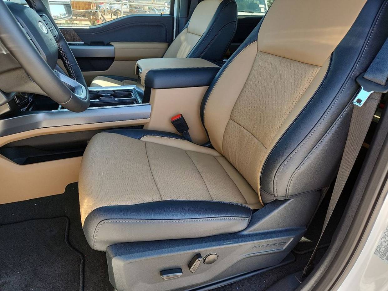 2025 Ford F-350 Super Duty Lariat - Photo 12