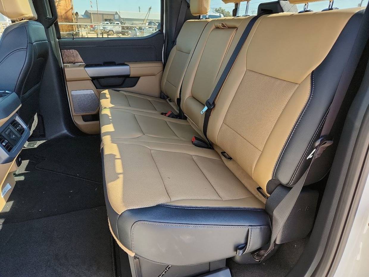 2025 Ford F-350 Super Duty Lariat - Photo 13