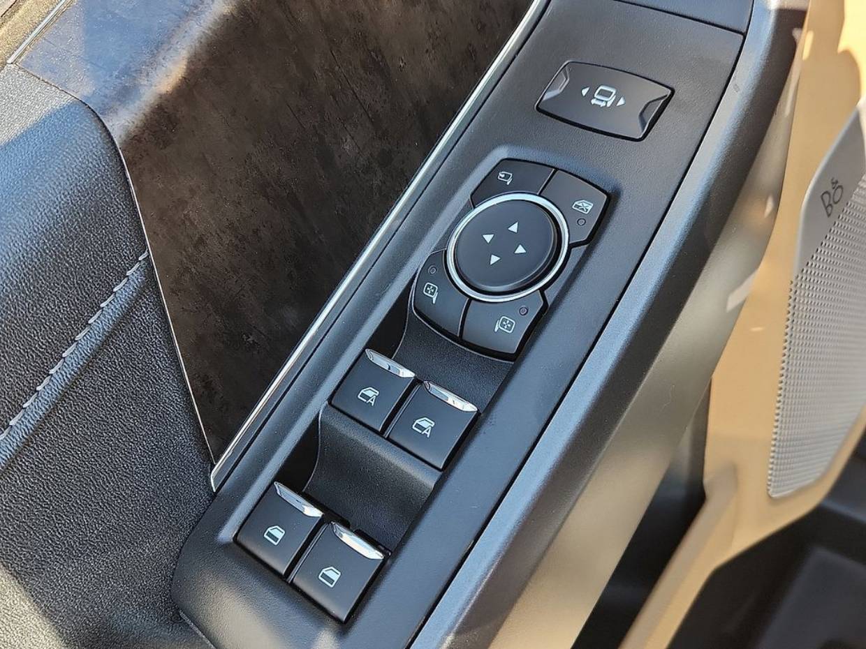2025 Ford F-350 Super Duty Lariat - Photo 17
