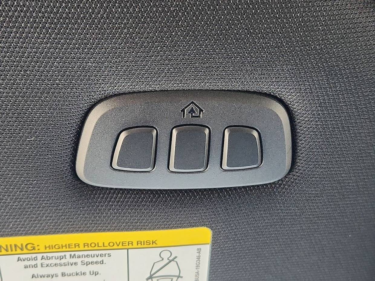 2025 Ford F-350 Super Duty Lariat - Photo 28