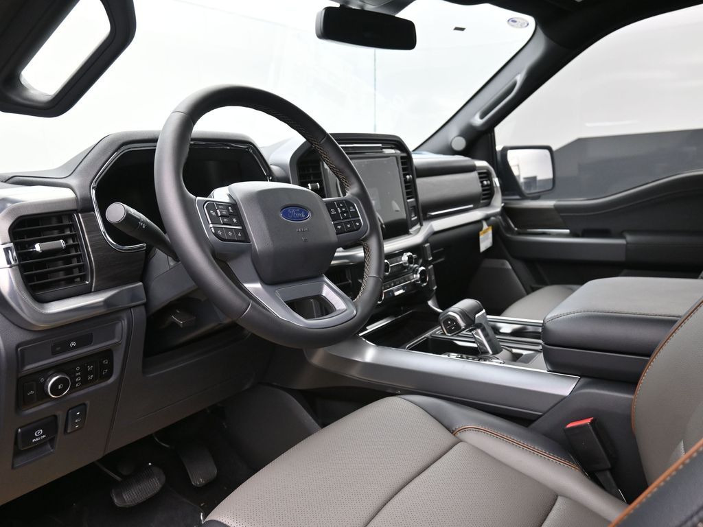 2025 Ford F-150 Lariat - Photo 18