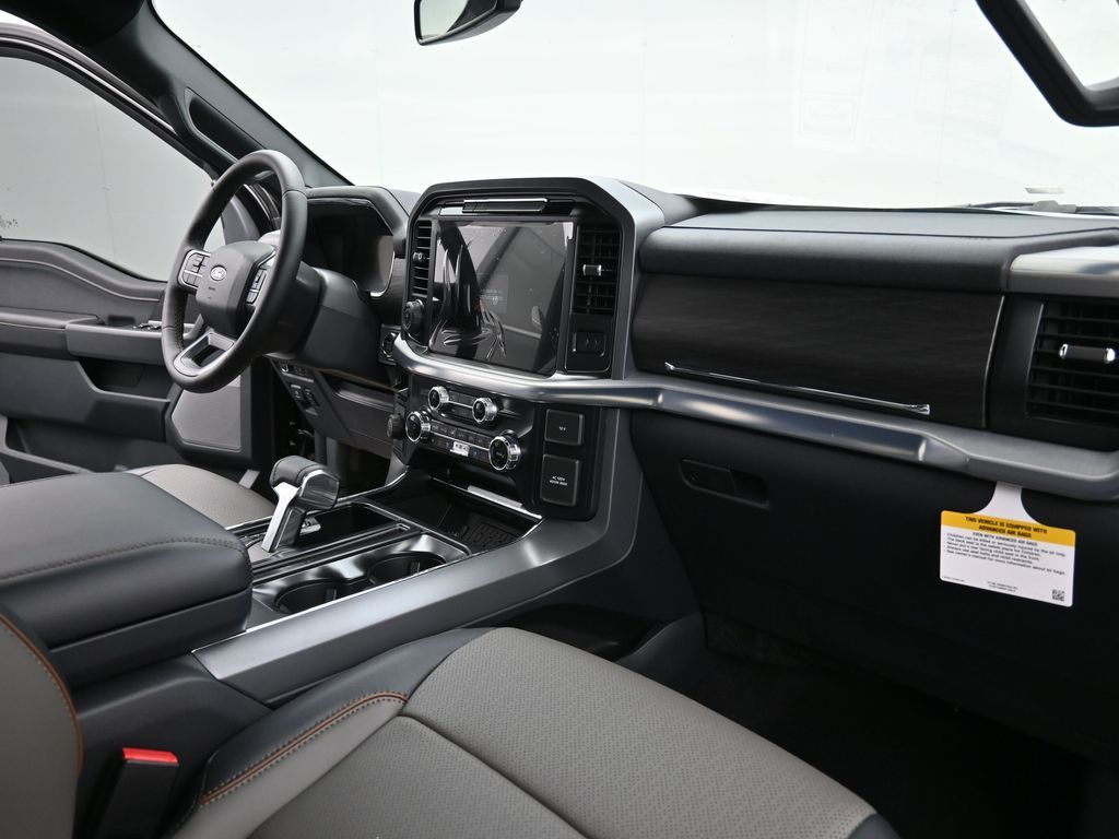 2025 Ford F-150 Lariat - Photo 24