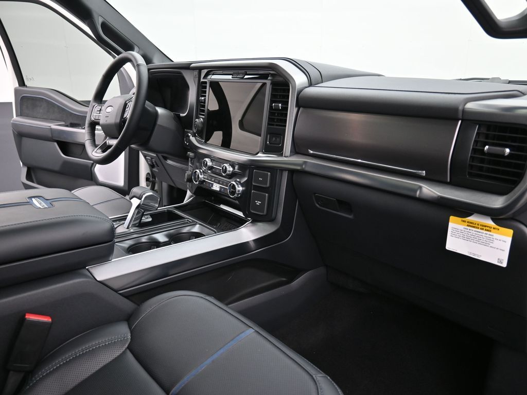 2025 Ford F-150 Platinum - Photo 27