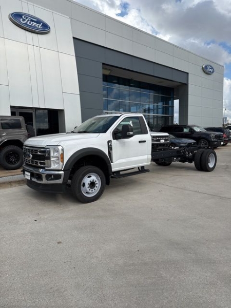 2024 Ford Super Duty F-550 DRW XL