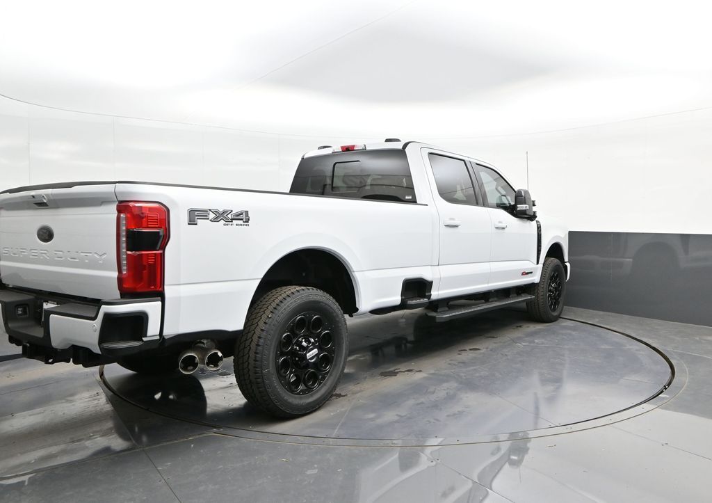 2025 Ford F-350 Super Duty Lariat - Photo 11