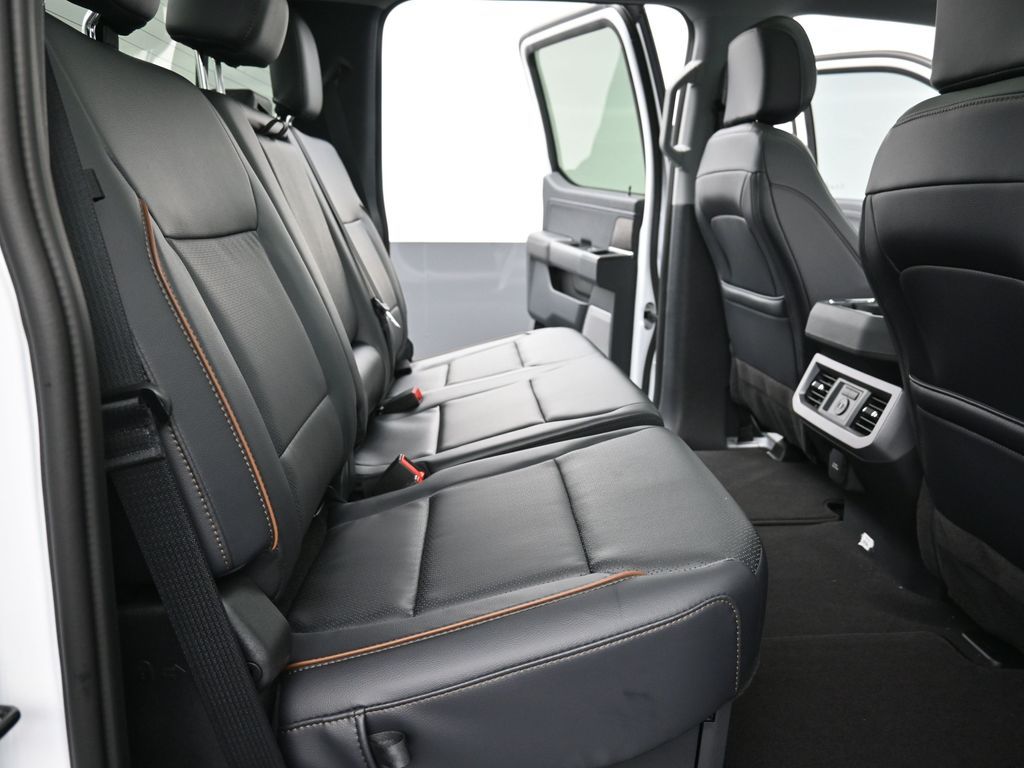 2025 Ford F-350 Super Duty Lariat - Photo 14
