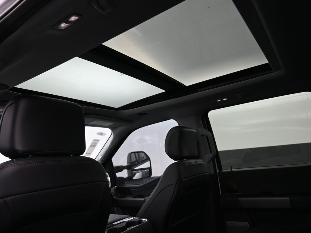 2025 Ford F-350 Super Duty Lariat - Photo 23