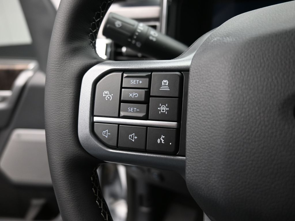 2025 Ford F-350 Super Duty Lariat - Photo 32