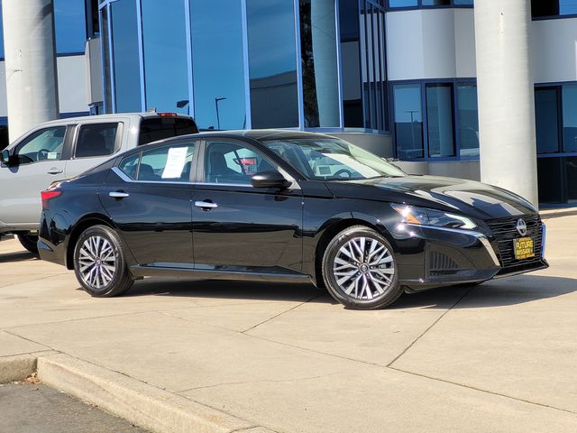 New 2025 Nissan Altima 2.5 SV