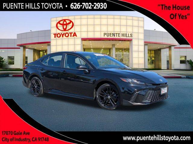 2025 Toyota Camry SE