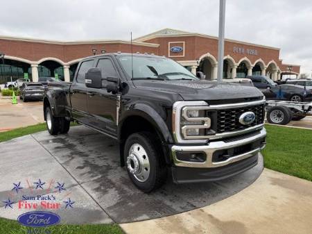 2025 Ford F-450SD LARIAT