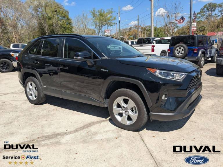 2019 Toyota RAV4 Hybrid XLE
