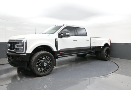 2025 Ford Super Duty F-450 DRW King Ranch