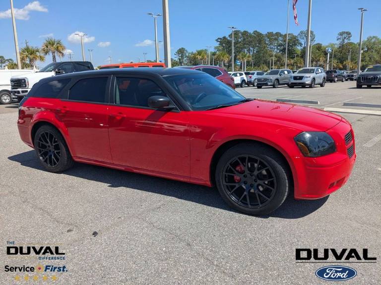 2007 Dodge Magnum Base