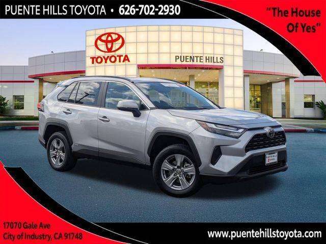 2025 Toyota RAV4 Hybrid XLE