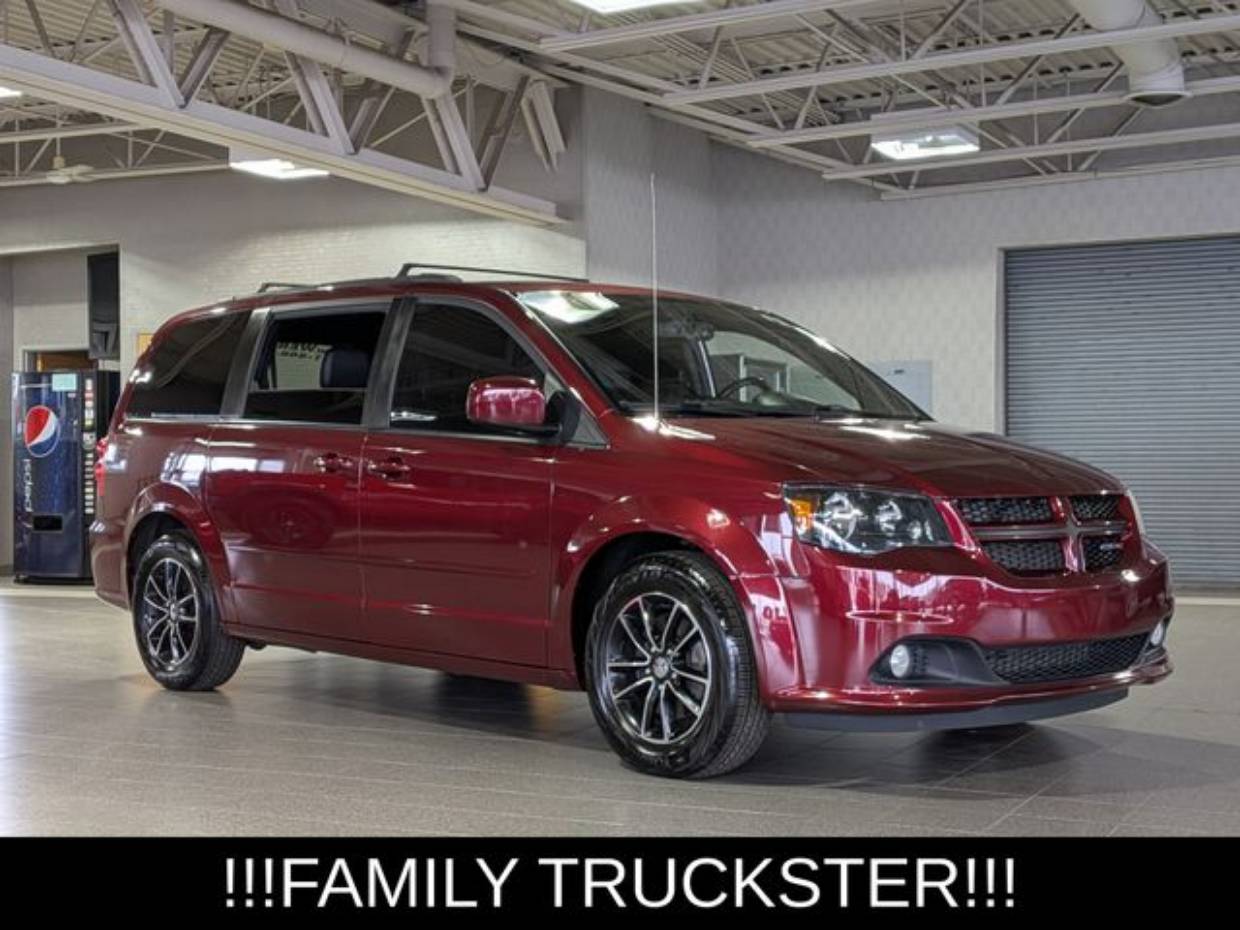 Used 2017 Dodge Grand Caravan GT with VIN 2C4RDGEG2HR714191 for sale in Highland, IN