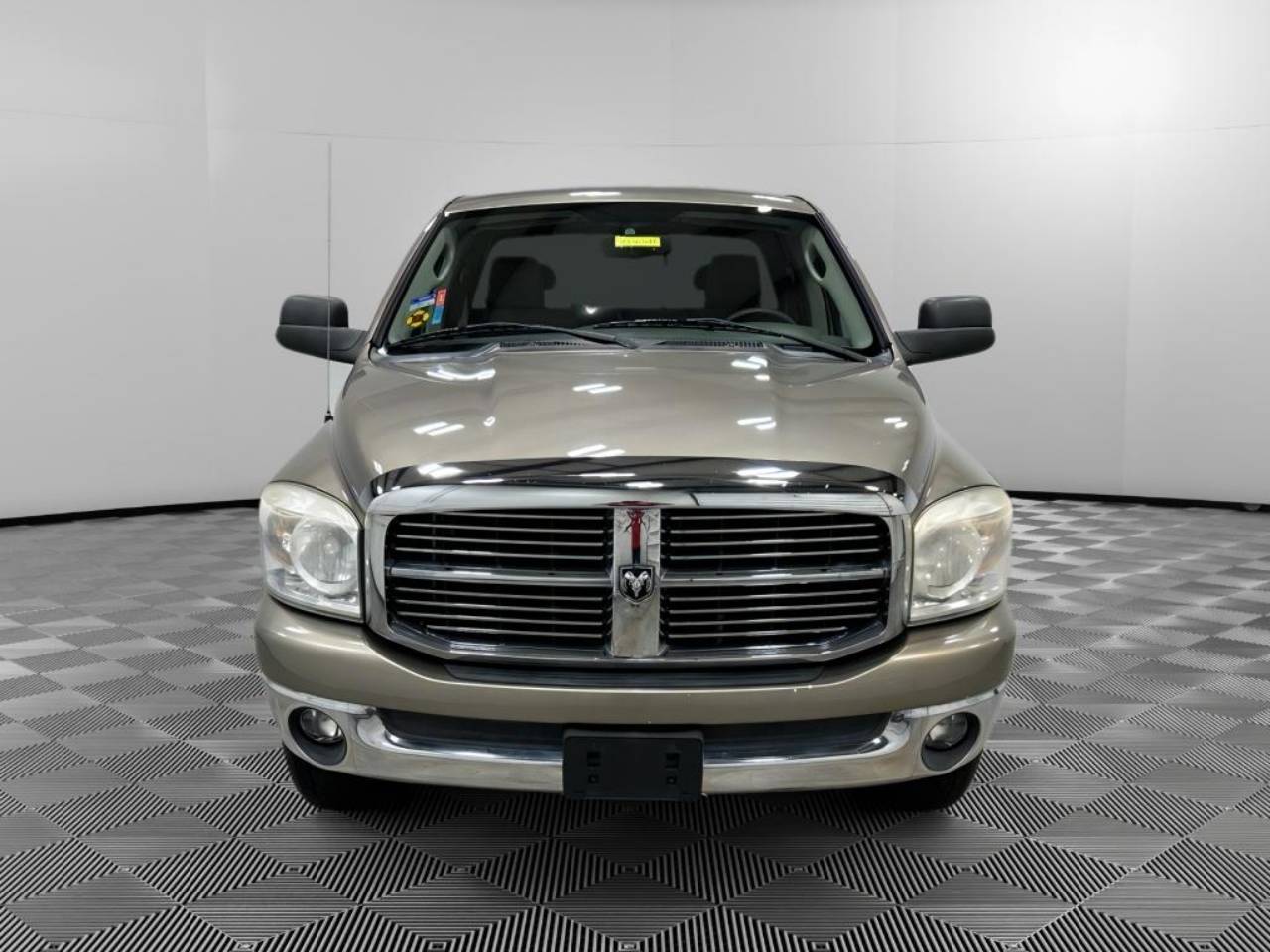 Used 2007 Dodge Ram 1500 Pickup SLT with VIN 1D7HU18267S105746 for sale in Wapakoneta, OH