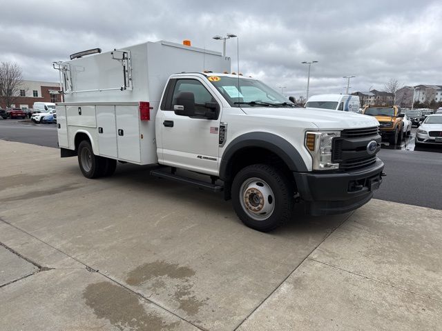 2019 Ford F-550 Super Duty Chassis Cab XL