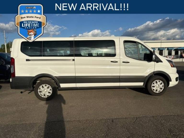 2023 Ford Transit Passenger Wagon XLT