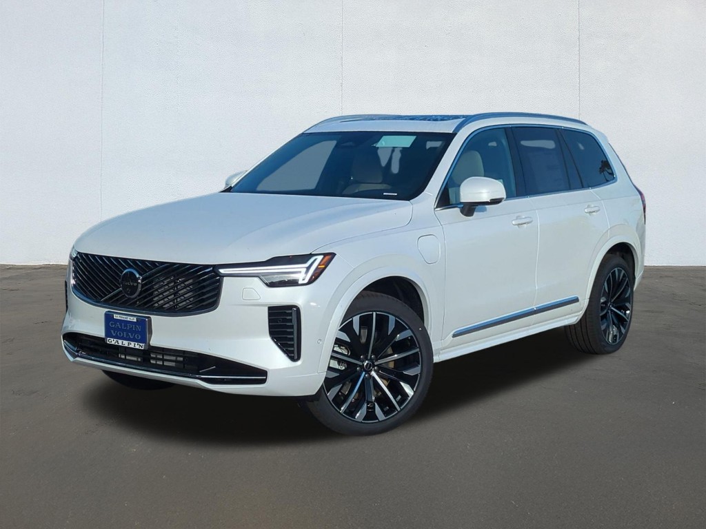 2026 Volvo XC90 Recharge Plug-In Hybrid T8 Plus Bright