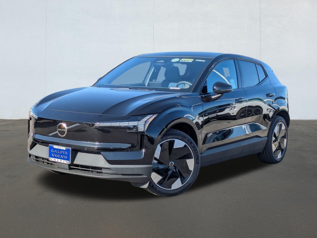 2026 Volvo EX30 Plus