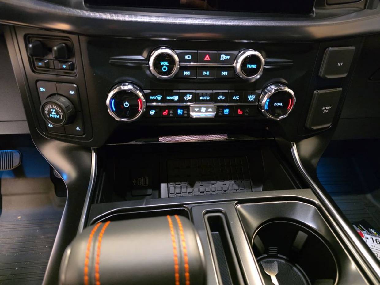 2025 Ford F-150 Raptor - Photo 11