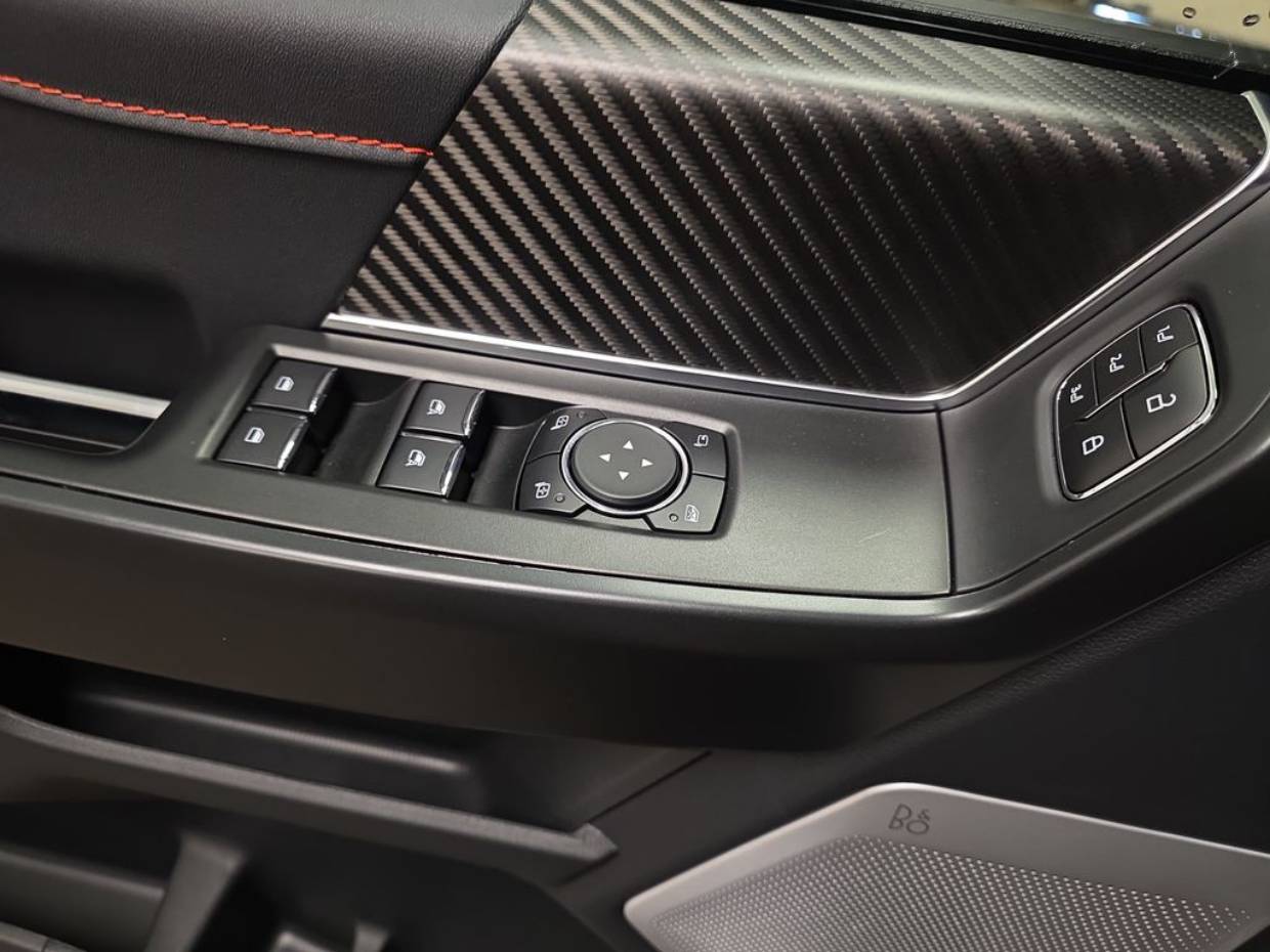 2025 Ford F-150 Raptor - Photo 16