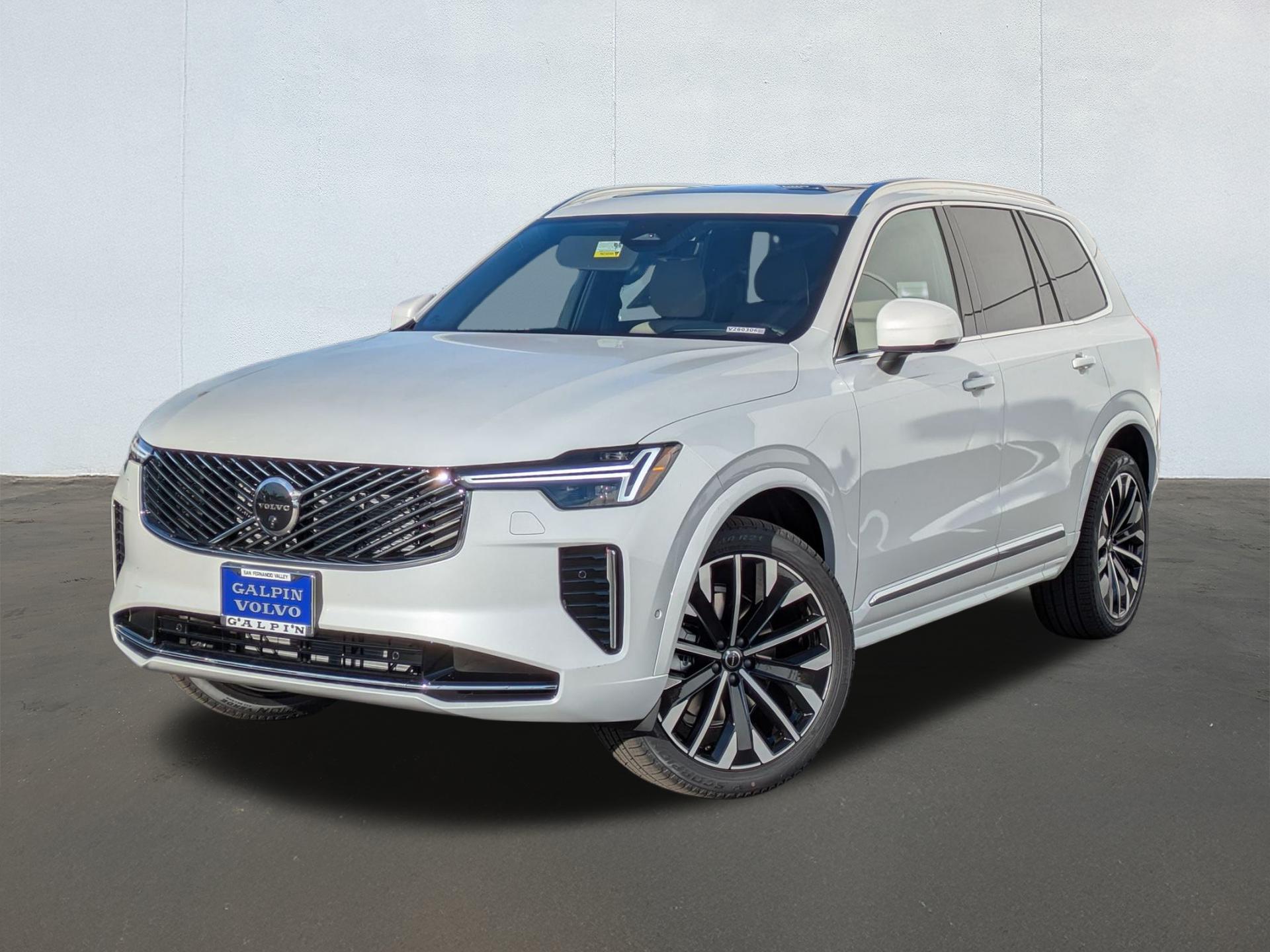 New 2026 Volvo XC90 B6 Ultra Bright