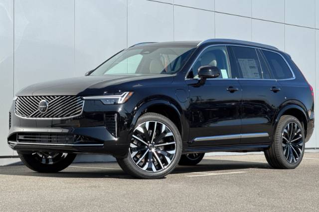 2026 Volvo XC90 Plug-In Hybrid T8 Plus