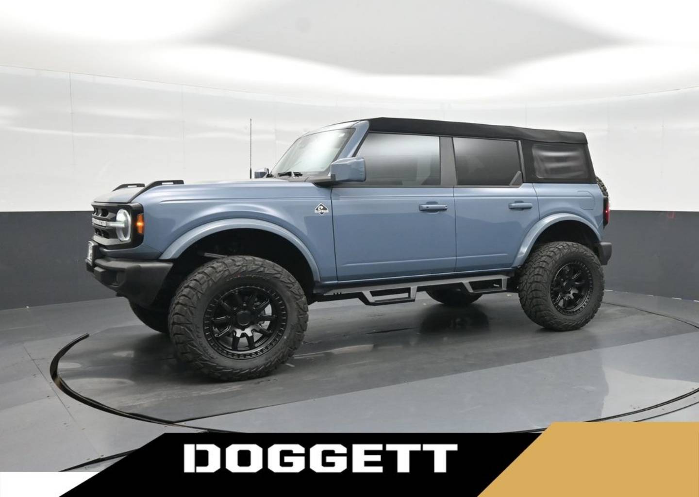 2025 Ford Bronco 4-Door Outer Banks