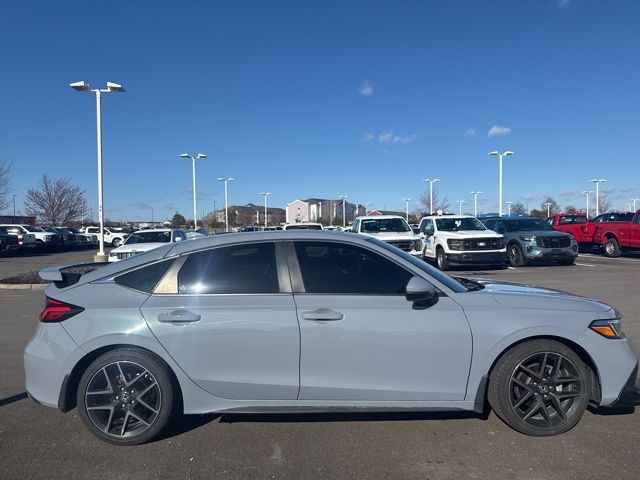 Used 2022 Honda Civic Hatchback Sport Touring with VIN 19XFL1G80NE005622 for sale in Kansas City