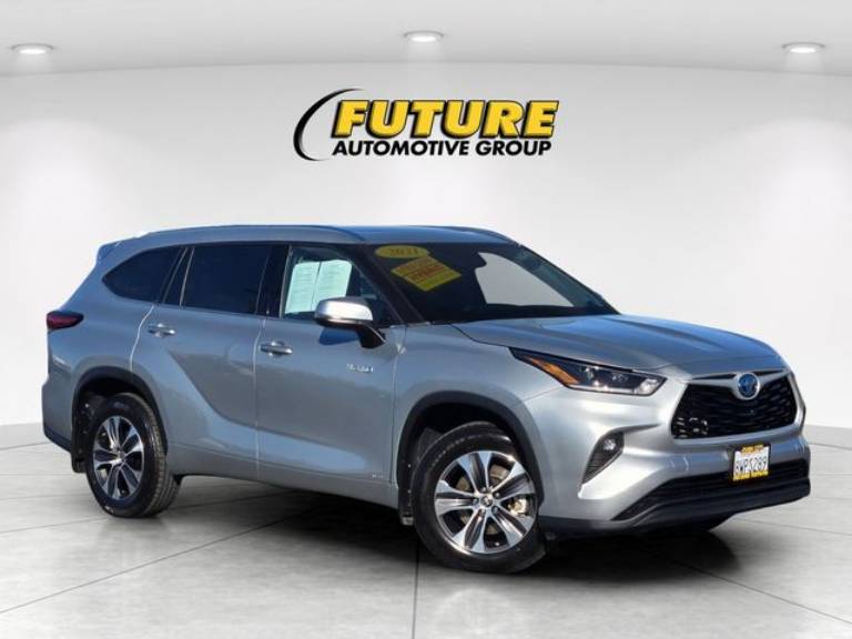 2021 Toyota Highlander Hybrid XLE