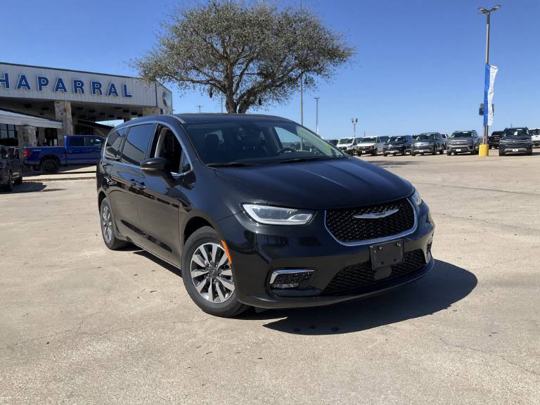 2023 Chrysler Pacifica Hybrid Touring L
