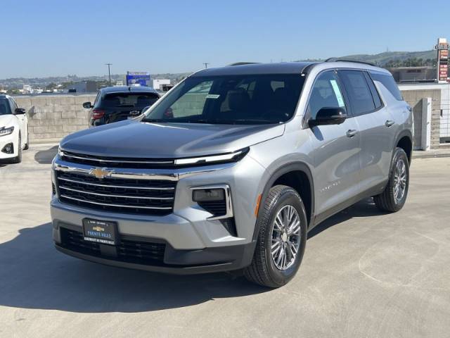 2026 Chevrolet Traverse FWD LT
