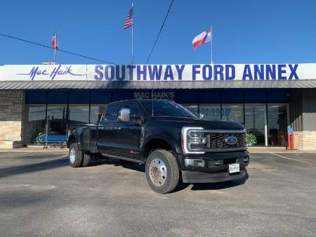 2024 Ford Super Duty F-450 DRW Platinum